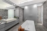 https://images.listonce.com.au/custom/160x/listings/122-mills-street-albert-park-vic-3206/824/01132824_img_07.jpg?VkY2d2g8Tso