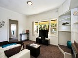 https://images.listonce.com.au/custom/160x/listings/122-oliver-street-ringwood-vic-3134/692/00620692_img_08.jpg?f3bPv2BKpik