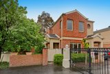 https://images.listonce.com.au/custom/160x/listings/122-oriel-road-ivanhoe-vic-3079/030/01727030_img_01.jpg?P6IkyQAANpc