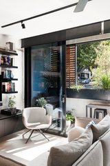 https://images.listonce.com.au/custom/160x/listings/122-peel-street-collingwood-vic-3066/152/01592152_img_05.jpg?rK7HkmrROnY