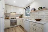 https://images.listonce.com.au/custom/160x/listings/122-turner-street-briar-hill-vic-3088/812/00769812_img_04.jpg?VR0B-CzU-S0