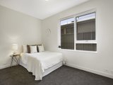 https://images.listonce.com.au/custom/160x/listings/122-wave-street-elwood-vic-3184/371/01793371_img_08.jpg?gRF2W3b-nmQ
