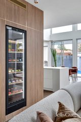 https://images.listonce.com.au/custom/160x/listings/122-woolton-avenue-thornbury-vic-3071/088/01811088_img_06.jpg?unsvw8rOMc0