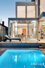 https://images.listonce.com.au/custom/160x/listings/122-woolton-avenue-thornbury-vic-3071/088/01811088_img_25.jpg?ocHII2PoWMo
