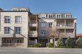 https://images.listonce.com.au/custom/160x/listings/12219-227-auburn-road-hawthorn-vic-3122/342/00830342_img_07.jpg?e1VKFl6U-CM