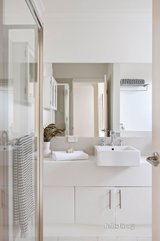 https://images.listonce.com.au/custom/160x/listings/12222-mason-street-newport-vic-3015/885/01702885_img_07.jpg?R6mJmCnWemE
