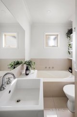 https://images.listonce.com.au/custom/160x/listings/12222-mason-street-newport-vic-3015/885/01702885_img_08.jpg?feLtkxc1c28