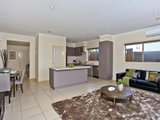 https://images.listonce.com.au/custom/160x/listings/123-7-nerissa-grove-oak-park-vic-3046/489/00847489_img_03.jpg?sdE9D8d-MPs