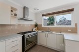 https://images.listonce.com.au/custom/160x/listings/123-cambridge-road-mooroolbark-vic-3138/933/01637933_img_08.jpg?e2kZXP8kbwU