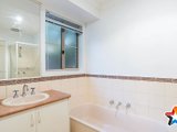 https://images.listonce.com.au/custom/160x/listings/123-laird-street-croydon-vic-3136/468/01529468_img_12.jpg?oo6U_sfdMq0