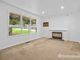 https://images.listonce.com.au/custom/160x/listings/123-lawson-road-mooroolbark-vic-3138/968/01525968_img_03.jpg?8NCc-HBYAPo