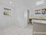 https://images.listonce.com.au/custom/160x/listings/123-lawson-road-mooroolbark-vic-3138/968/01525968_img_06.jpg?sQtNRK9sfAg