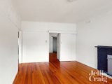 https://images.listonce.com.au/custom/160x/listings/123-neville-street-bentleigh-east-vic-3165/025/01511025_img_10.jpg?y9xmaY9E1sI