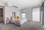 https://images.listonce.com.au/custom/160x/listings/123-russell-crescent-mount-waverley-vic-3149/007/01502007_img_07.jpg?Lusa_1HDBfE