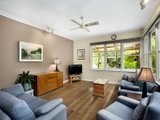 https://images.listonce.com.au/custom/160x/listings/123-winfield-road-balwyn-north-vic-3104/896/01684896_img_03.jpg?lkpZYDNdHVM