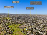 https://images.listonce.com.au/custom/160x/listings/123-woolvet-avenue-belmont-vic-3216/653/01698653_img_15.jpg?2aRcxRdT7Mc