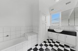 https://images.listonce.com.au/custom/160x/listings/1230a-mitford-street-st-kilda-vic-3182/917/01907917_img_11.jpg?fTz5zxQmaUo