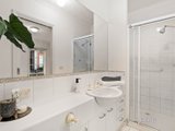 https://images.listonce.com.au/custom/160x/listings/1233-leslie-street-donvale-vic-3111/979/01718979_img_12.jpg?DkyBzoNago8