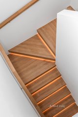 https://images.listonce.com.au/custom/160x/listings/12337-larch-crescent-mount-waverley-vic-3149/999/01703999_img_10.jpg?Xt-d5-UUNDo