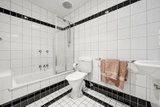https://images.listonce.com.au/custom/160x/listings/1234-mitford-street-elwood-vic-3184/048/01982048_img_06.jpg?Pbcl1cJmkWc
