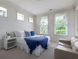 https://images.listonce.com.au/custom/160x/listings/124-dickens-street-glen-iris-vic-3146/418/00977418_img_11.jpg?7_zsJOH3UWU