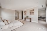 https://images.listonce.com.au/custom/160x/listings/124-hill-road-balwyn-north-vic-3104/900/01910900_img_14.jpg?vjX2LICng8c