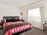 https://images.listonce.com.au/custom/160x/listings/124-lind-street-strathmore-vic-3041/445/00847445_img_04.jpg?uGYXu-_x55U