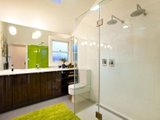 https://images.listonce.com.au/custom/160x/listings/124-stokes-street-port-melbourne-vic-3207/921/01731921_img_07.jpg?SUrV3P50tTA
