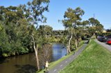 https://images.listonce.com.au/custom/160x/listings/1246-lisson-grove-hawthorn-vic-3122/243/01133243_img_09.jpg?mw1m0ixjCBI
