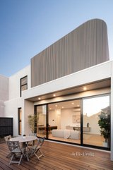 https://images.listonce.com.au/custom/160x/listings/125-christmas-street-fairfield-vic-3078/894/01677894_img_08.jpg?4q9-Vwol9Ds
