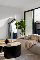 https://images.listonce.com.au/custom/160x/listings/125-christmas-street-fairfield-vic-3078/894/01677894_img_10.jpg?osNb1KJ5WiY