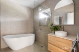 https://images.listonce.com.au/custom/160x/listings/125-clarendon-street-thornbury-vic-3071/336/01747336_img_09.jpg?ukG5qrNswCs