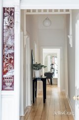 https://images.listonce.com.au/custom/160x/listings/125-coppin-street-richmond-vic-3121/050/01775050_img_09.jpg?uVOMWA9wuNA