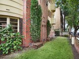 https://images.listonce.com.au/custom/160x/listings/125-dickens-street-elwood-vic-3184/575/01794575_img_04.jpg?q9XHg2HRAas