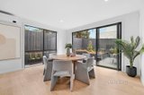 https://images.listonce.com.au/custom/160x/listings/125-ellesmere-parade-rosanna-vic-3084/811/01606811_img_15.jpg?KGLKKtiBahM