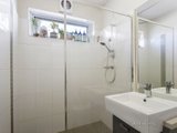 https://images.listonce.com.au/custom/160x/listings/125-gnarwyn-road-carnegie-vic-3163/115/00702115_img_05.jpg?Vv-NfkptVE4