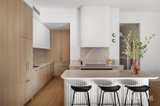 https://images.listonce.com.au/custom/160x/listings/125-head-street-brighton-vic-3186/686/01932686_img_06.jpg?YPuDri3KO1Y