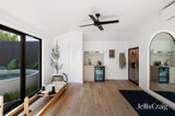 https://images.listonce.com.au/custom/160x/listings/125-head-street-brighton-vic-3186/686/01932686_img_19.jpg?BZP53XXXg4w