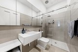 https://images.listonce.com.au/custom/160x/listings/125-isabella-grove-hawthorn-vic-3122/108/01905108_img_09.jpg?iR2fWEHBGxY
