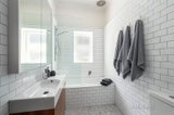 https://images.listonce.com.au/custom/160x/listings/125-murrumbeena-road-murrumbeena-vic-3163/082/00880082_img_09.jpg?MAPuj6jjLv8