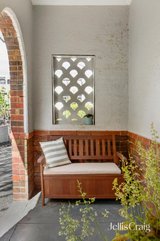 https://images.listonce.com.au/custom/160x/listings/125-murrumbeena-road-murrumbeena-vic-3163/375/01987375_img_16.jpg?T5TAgOOewzU