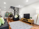 https://images.listonce.com.au/custom/160x/listings/125-napier-street-south-melbourne-vic-3205/135/01088135_img_02.jpg?ie9nuNPSftA