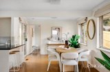 https://images.listonce.com.au/custom/160x/listings/125-st-james-road-rosanna-vic-3084/738/01989738_img_04.jpg?FvjgGYsbMY0