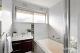 https://images.listonce.com.au/custom/160x/listings/125-st-james-road-rosanna-vic-3084/738/01989738_img_11.jpg?pLLMJVoRVKQ