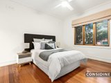 https://images.listonce.com.au/custom/160x/listings/125-wallace-crescent-strathmore-vic-3041/332/00847332_img_06.jpg?aOKFqS3WdOk