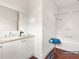 https://images.listonce.com.au/custom/160x/listings/125-wallace-crescent-strathmore-vic-3041/332/00847332_img_07.jpg?_Nogp4Tr4gM