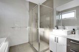 https://images.listonce.com.au/custom/160x/listings/1250-pascoe-vale-road-essendon-vic-3040/763/01723763_img_07.jpg?FbQyhE-RA6w