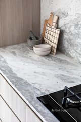 https://images.listonce.com.au/custom/160x/listings/1254-wattletree-road-malvern-vic-3144/389/01016389_img_19.jpg?irDhqseILis