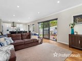 https://images.listonce.com.au/custom/160x/listings/125a-pembroke-road-mooroolbark-vic-3138/690/01525690_img_03.jpg?A8vxjMu074g