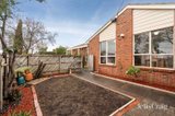 https://images.listonce.com.au/custom/160x/listings/126-28-leigh-road-croydon-vic-3136/650/01934650_img_12.jpg?gSCsyN_M-Co